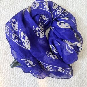 Authentic Alexander McQueen Purple Skull Silk Scarf